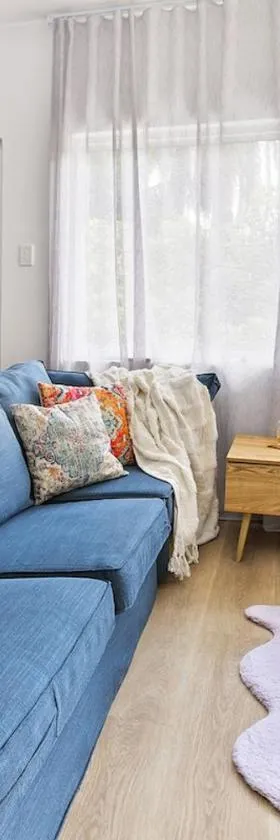 Charming 2-Bed Near River & City，位于布里斯班的酒店