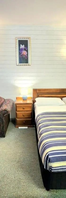 Finley Motel，位于Finley的酒店