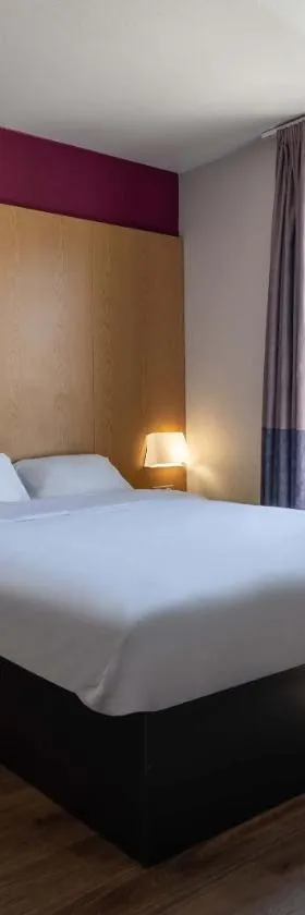 B&B HOTEL Grenoble Centre Alpexpo，位于格勒诺布尔的酒店