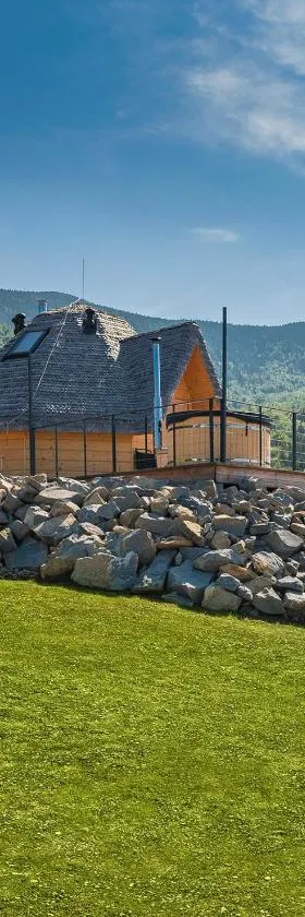 Osada Poli Zawoja - Panoramiczny Domek z Prywatną Balią i Hydromasażem，位于Skawica的酒店