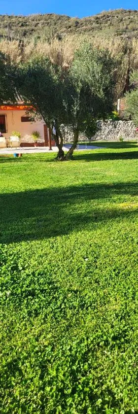 Cortijo Batán，位于Dúdar的酒店