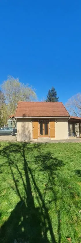 La maisonnette，位于圣佩雷的酒店