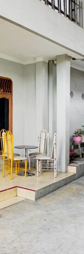 OYO 93071 Home Stay Kembar Syariah，位于Binjai的酒店