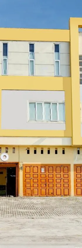 Hotel O Helvetia Near Plaza Millenium Formerly Sunny Inn，位于Pulauberayan的酒店