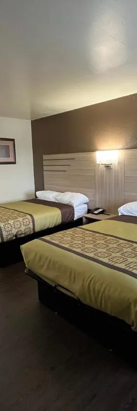 Budget Inn By OYO Nassawadox Hwy 13，位于Nassawadox的酒店