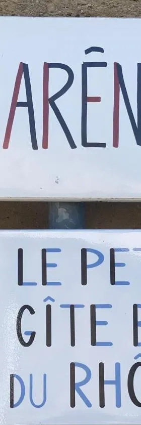 Le petit gite Bio du Rhôny，位于Le Cailar的酒店