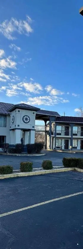 Quality Inn，位于阿什兰的酒店