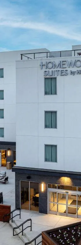 Homewood Suites By Hilton Newport Cincinnati，位于纽波特的酒店