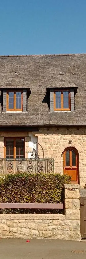 Ploubalay Chambres Cuisine Séjour，位于Ploubalay的酒店