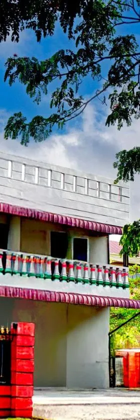 Hotel O Syariah Tasikmalaya Near Universitas Siliwangi Formerly Siliwangi Guest House，位于打横的酒店