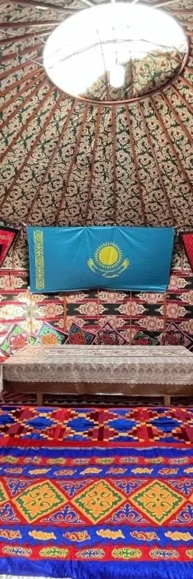 Bakytzhan hotel，位于Kurmenty的酒店