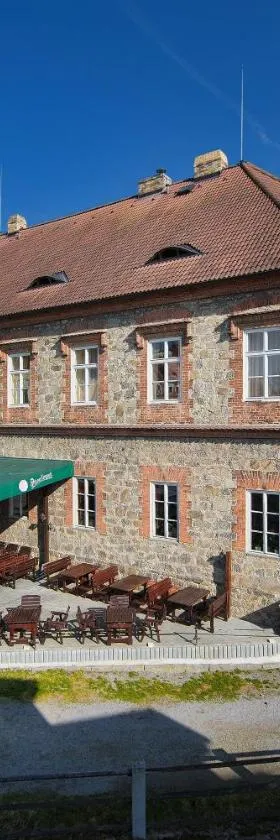 Residence Knížecí Dvůr，位于伏尔塔瓦河畔赫卢博卡的酒店