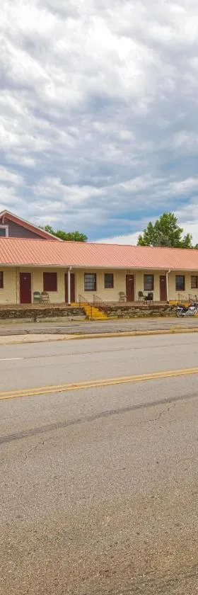 Sunflower Motel Hiawatha By OYO，位于Hiawatha的酒店
