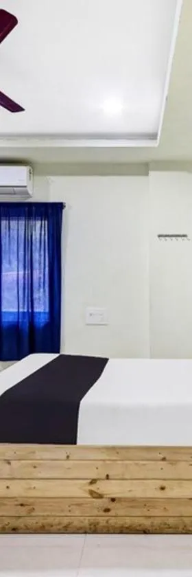 The HarborLights SeaView Homestay，位于维沙卡帕特南的酒店