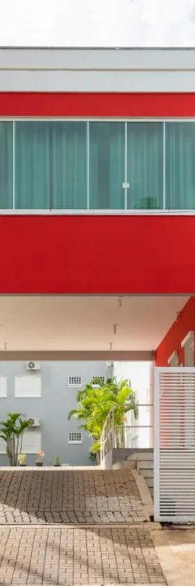 OYO Hotel Cosmópolis, Sao Paulo，位于Cosmópolis的酒店