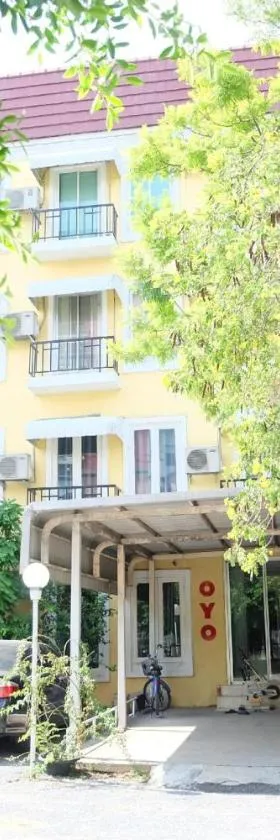 OYO 75429 '101 place navanakorm'，位于曼谷的酒店