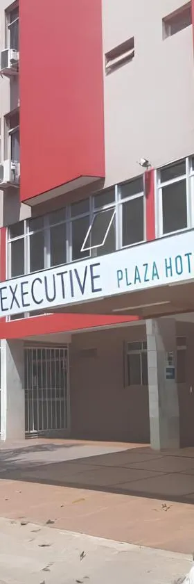 Executive Plaza Hotel，位于纽克莱欧·班代兰蒂的酒店