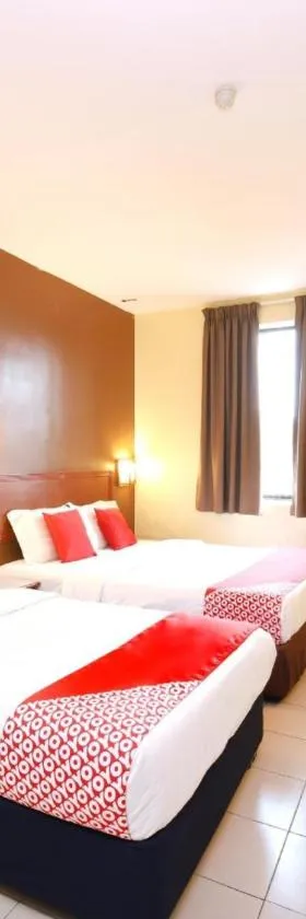 Super OYO 447 Comfort Hotel Meru，位于巴生的酒店