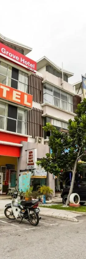 OYO 89583 Grove Hotel，位于加影的酒店