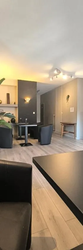安东尼斯里昂斯特酒店，位于圣普列斯特的酒店