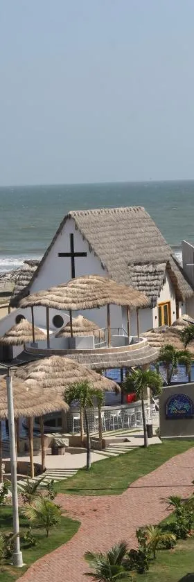 Hotel Presidente Beach Playas，位于普拉亚斯的酒店