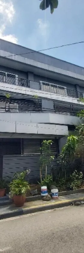 Nest Suites，位于马尼拉的酒店
