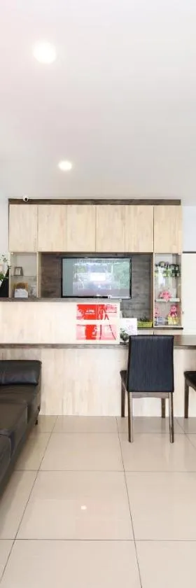 OYO 778 Bmw 2 Hotel，位于麻坡的酒店