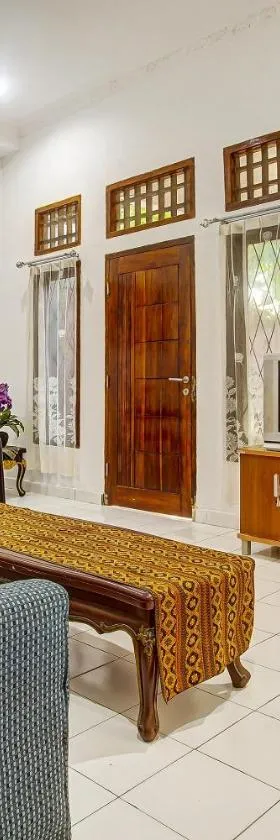 Super OYO 91055 Homestay Syariah，位于班达楠榜的酒店