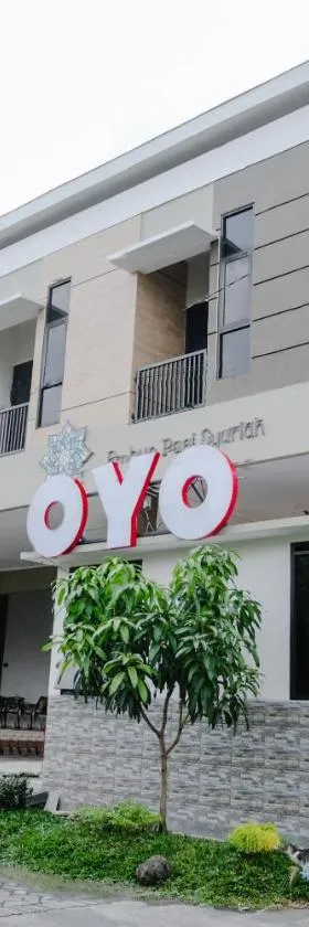 Super OYO 1038 Embun Pagi Syariah Residence，位于玛琅的酒店