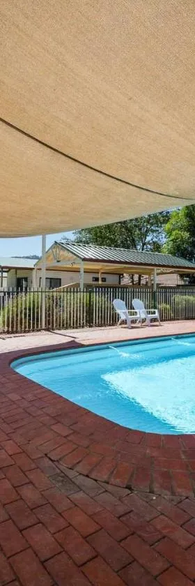 Albury All Seasons Tourist Park，位于奥尔伯里的酒店