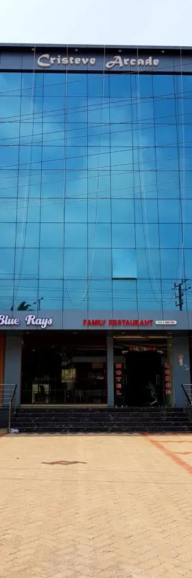 Hotel Blue Rays，位于Baindūru的酒店