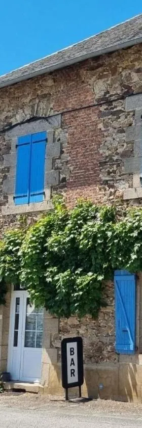 chambre dhote condat sur ganaveix，位于Condat-sur-Ganaveix的酒店
