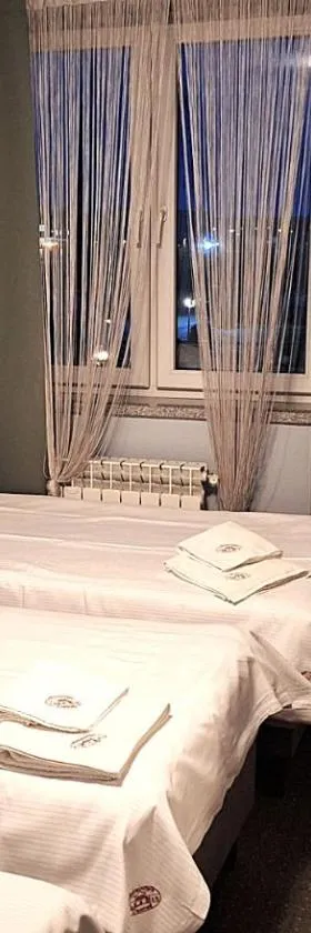 Motel Jaśminowy Dworek Człekówka 67 B，位于Człekowka的酒店