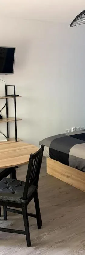 Appartement T1 proche aéroport，位于圣雅克德拉朗德的酒店