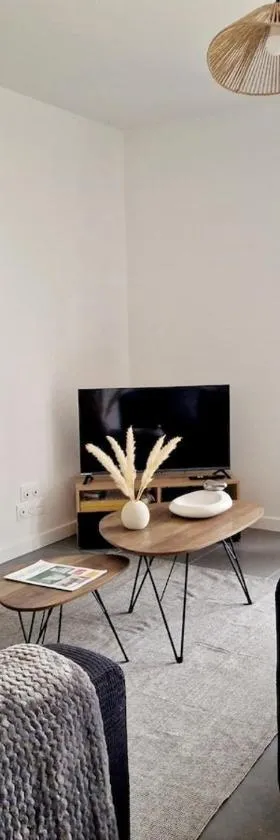 Maison avec jardin en plein coeur de la Gacilly，位于拉加西利的酒店