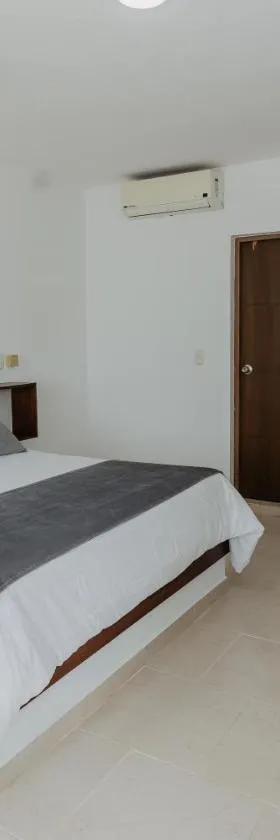 Hotel Plataneras Confort，位于Turbo的酒店