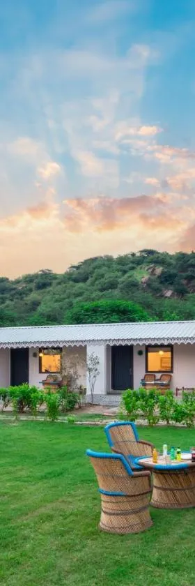 Farm Aravalia，位于Dhauj的酒店