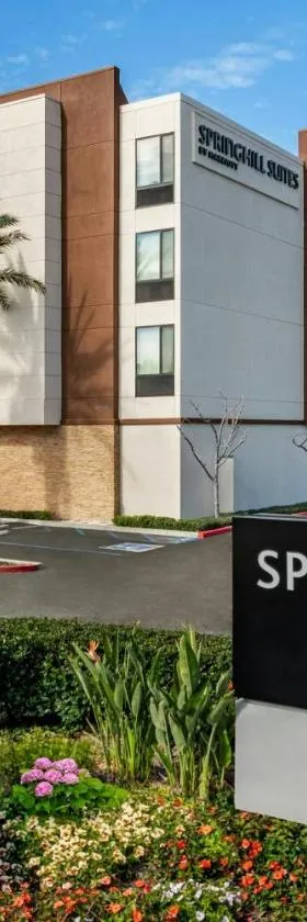欧文韦恩机场/奥兰治春季山丘套房酒店，位于尔湾的酒店
