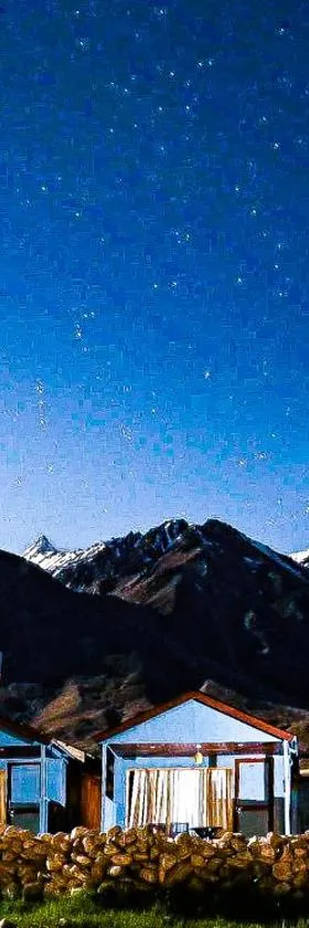 Star Quest Cottages, Pangong，位于Man的酒店