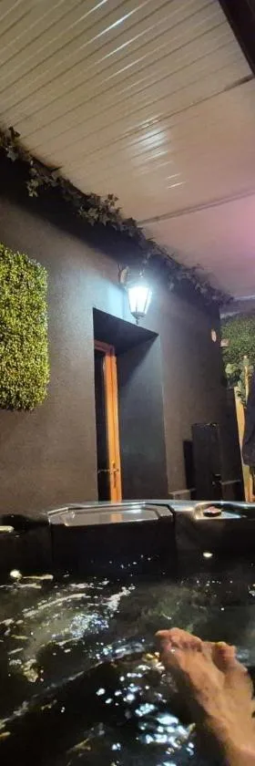 Homelove Spa，位于Neuilly-en-Thelle的酒店