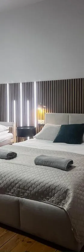 Na Deskach Apartments，位于日拉尔杜夫的酒店