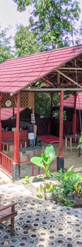 Happy Monkeys Village，位于Sidomukti的酒店