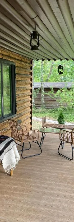 Forest House，位于Zegrze Południowe的酒店