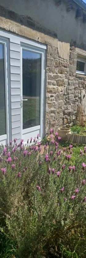 Bethesda Plouasne - family friendly B&B, countryside location，位于Plouasne的酒店