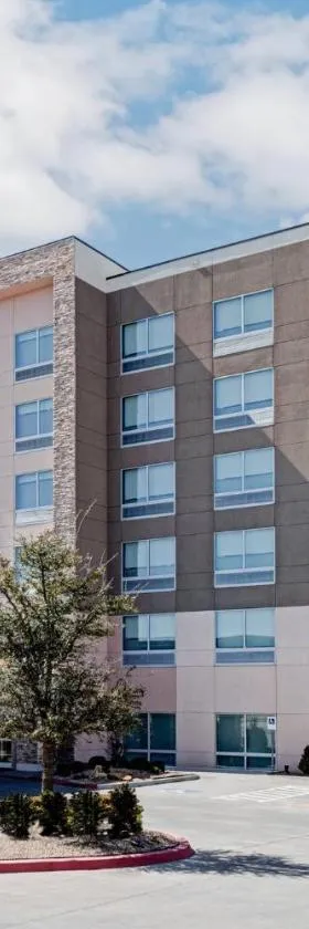 Holiday Inn Express & Suites Moore by IHG，位于摩尔的酒店