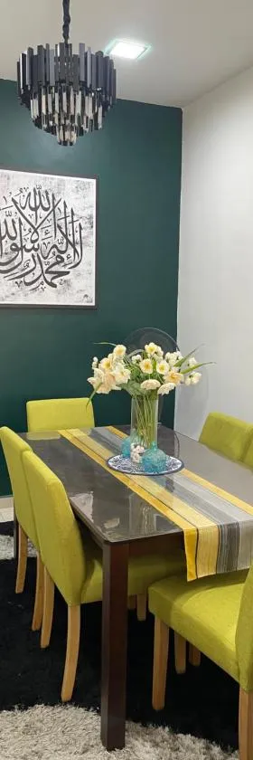 COZY Residence Homestay Teluk Senangin Lumut，位于卢穆特的酒店