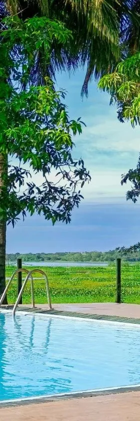 Flamingo Lake Resort，位于Modakandiya的酒店
