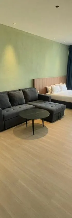 Sematan Roxy Beach Apartment，位于Sematan的酒店