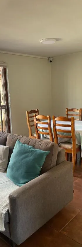 Hermosa casa Hostal de Miguel，位于洛斯安赫莱斯的酒店
