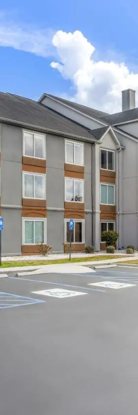 Country Inn & Suites by Radisson, Savannah I-95 North, GA，位于文特沃思港的酒店